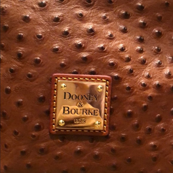 Dooney and Bourke leather purse ❤️🤩 - Picture 2 of 7
